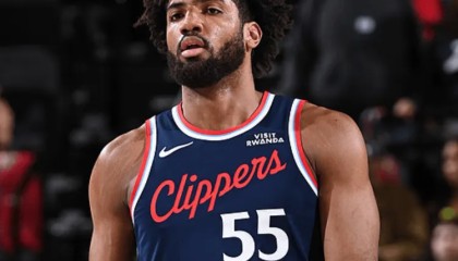 kaiyun-快船官方：诺查德-奥米尔拿到了尼加拉瓜球员在NBA的第一分