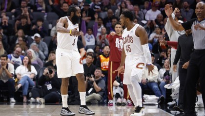 开云官网-米切尔：哈登提升队友的能力让我解脱 我可以蹲底角&amp;让他掌控比赛